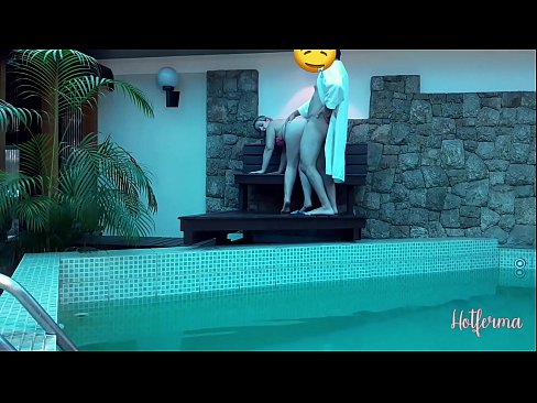 ❤️ Boss kutsub neiu basseini, kuid ei suutnud vastu panna kuumale ❤ Pornovideo at us ❌❤