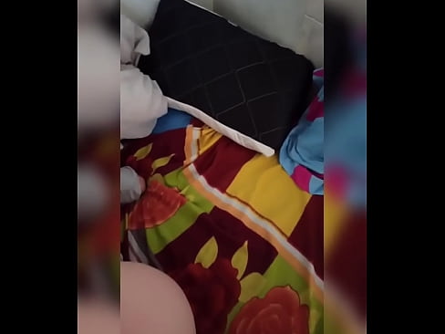 ❤️ Minu toakaaslane jääb üksi koju, sest tema abikaasa läheb puhkusele ja ma kasutan võimalust teda nussida ja täita tema perse piimaga ❤ Pornovideo at us ❌❤